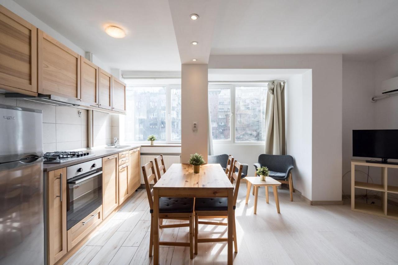 Balcescu No. 33 Apartment Bukares Bagian luar foto