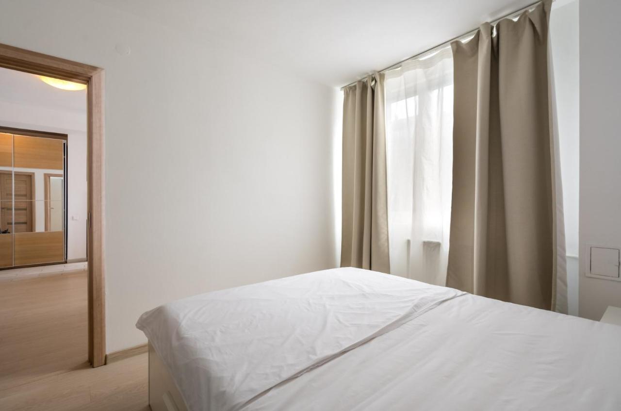 Balcescu No. 33 Apartment Bukares Bagian luar foto